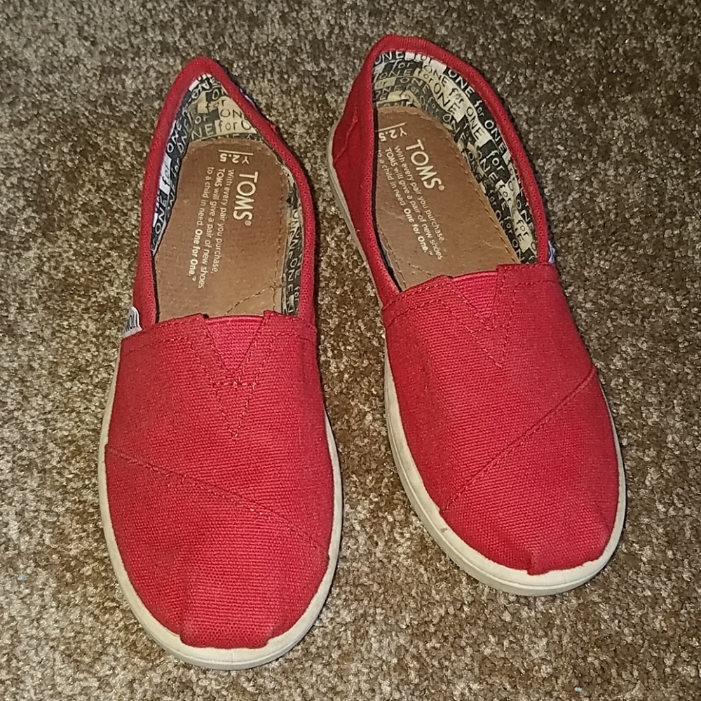 Tom's shoes